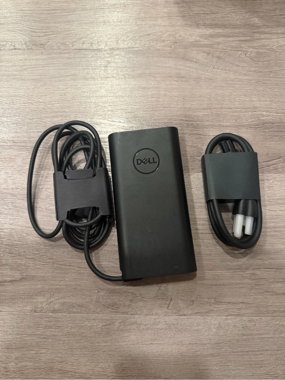 Dell Genuine 240W AC Adapter Charger LA240PM200 00YR66